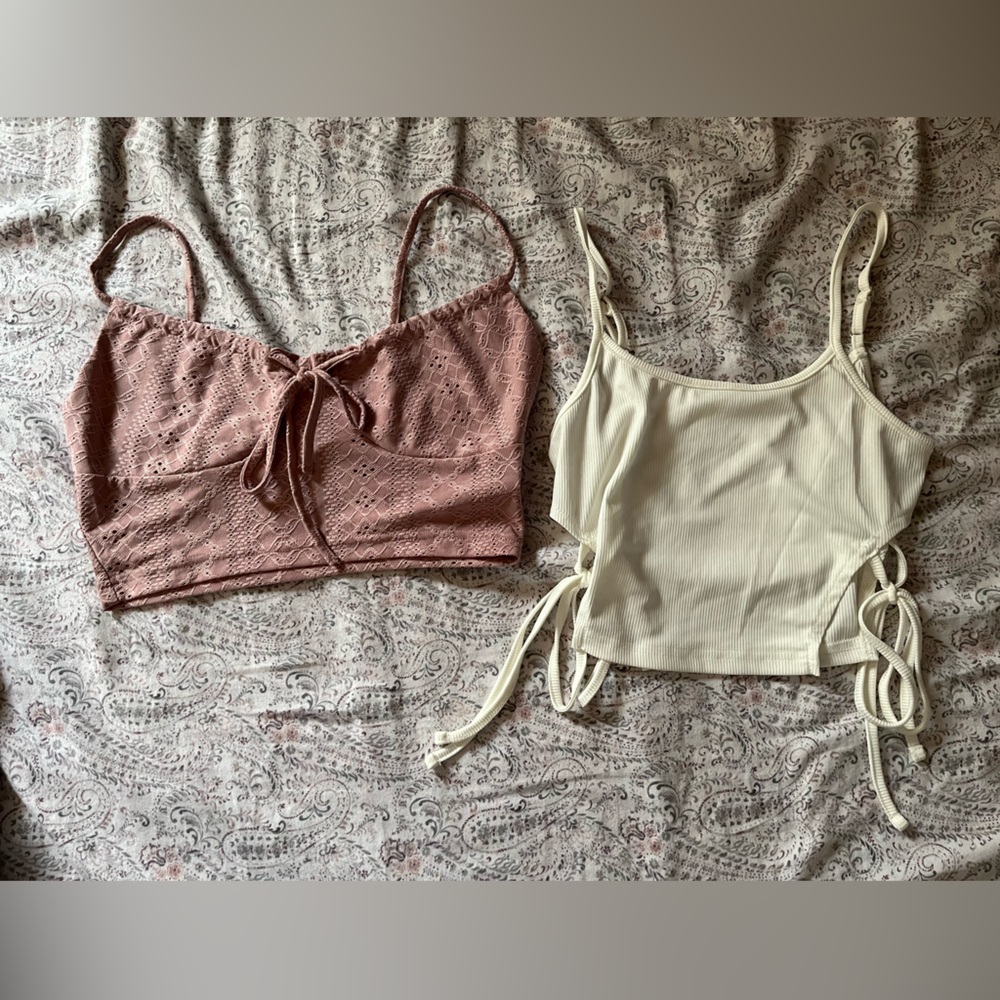Two shein tanks